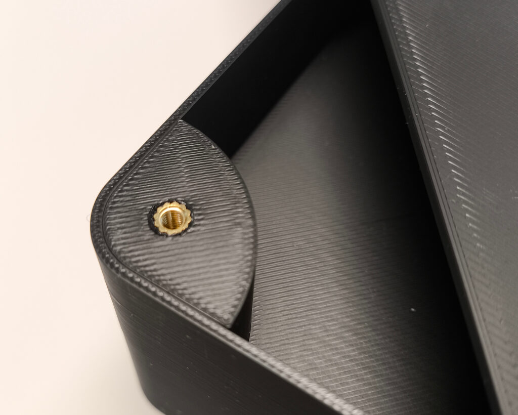 Thread insert light box